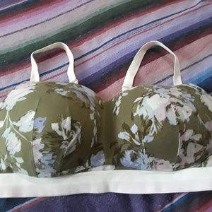 Cacique sport bra